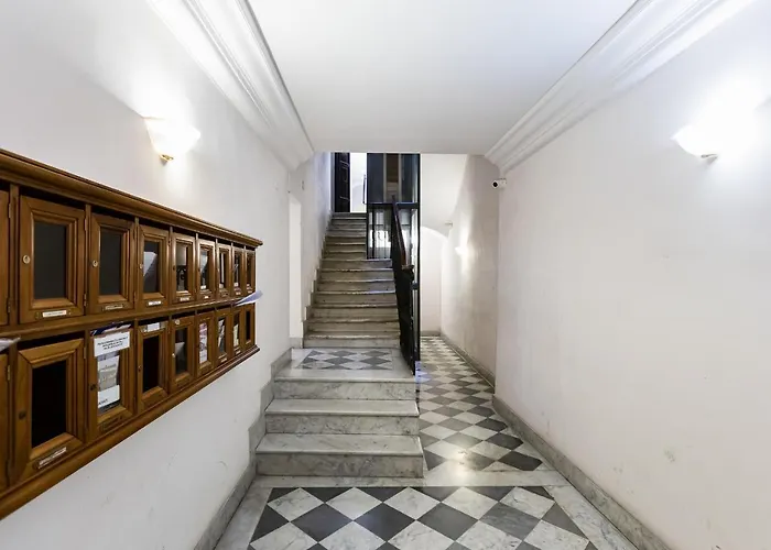 Apartment Trevi Fountain Rom