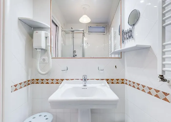 Apartment Trevi Fountain Rom