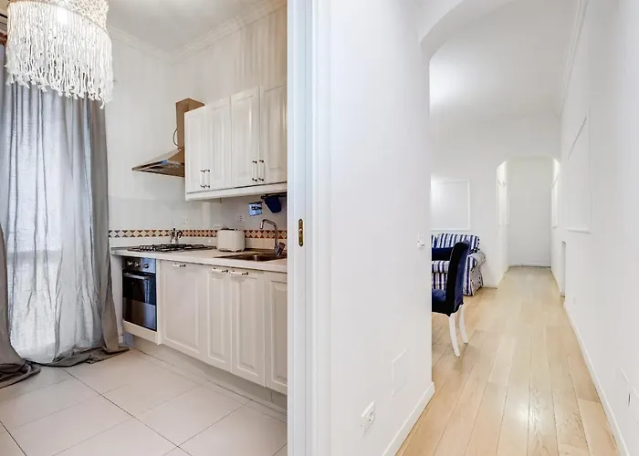 Trevi Fountain Apartment