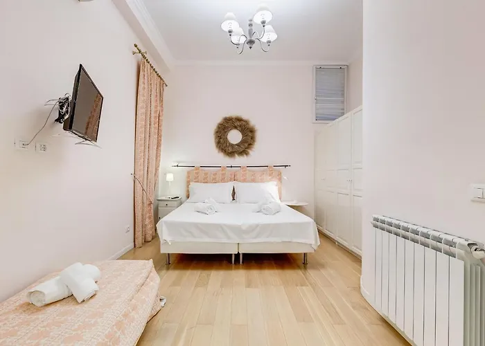 Apartment Trevi Fountain Rom